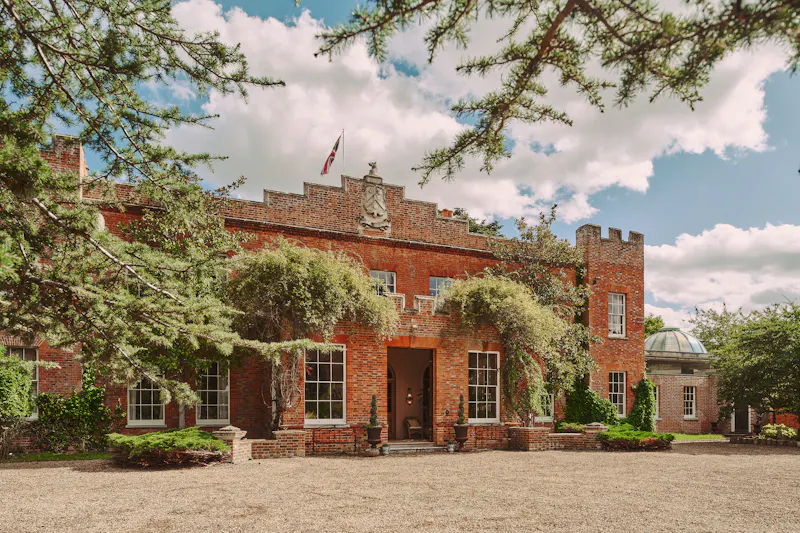 Front Exterior at Henley-on-Thames Georgian House, A1720 (photo 1)