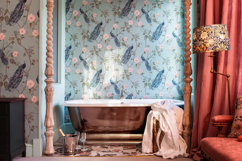Bath at Notting Hill Georgian Hotel, A1721 (photo 21)
