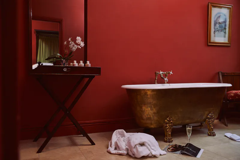 Bath at Notting Hill Georgian Hotel, A1721 (photo 12)