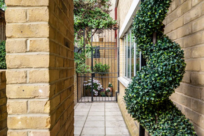 North Dulwich Family Home, D2917 (photo 45)