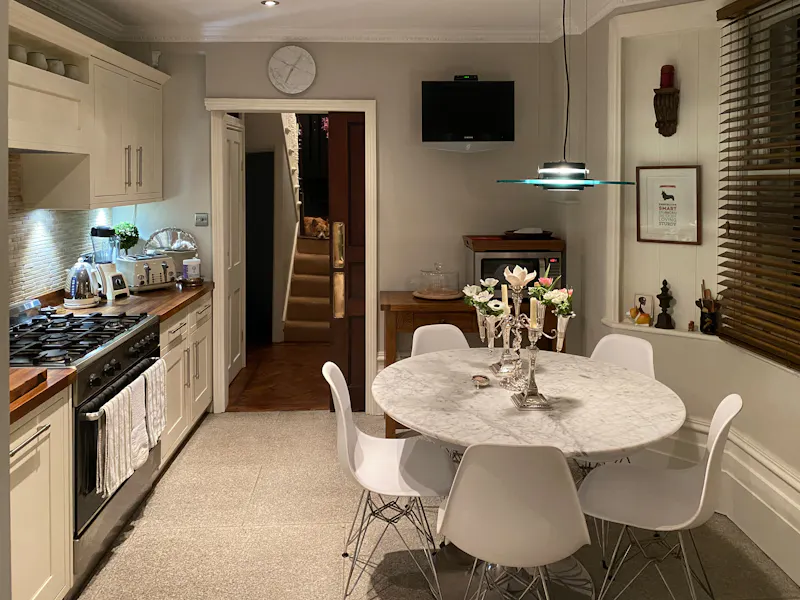 Kitchen at Grand Stoke Newington Townhouse, B2172 (photo 11)